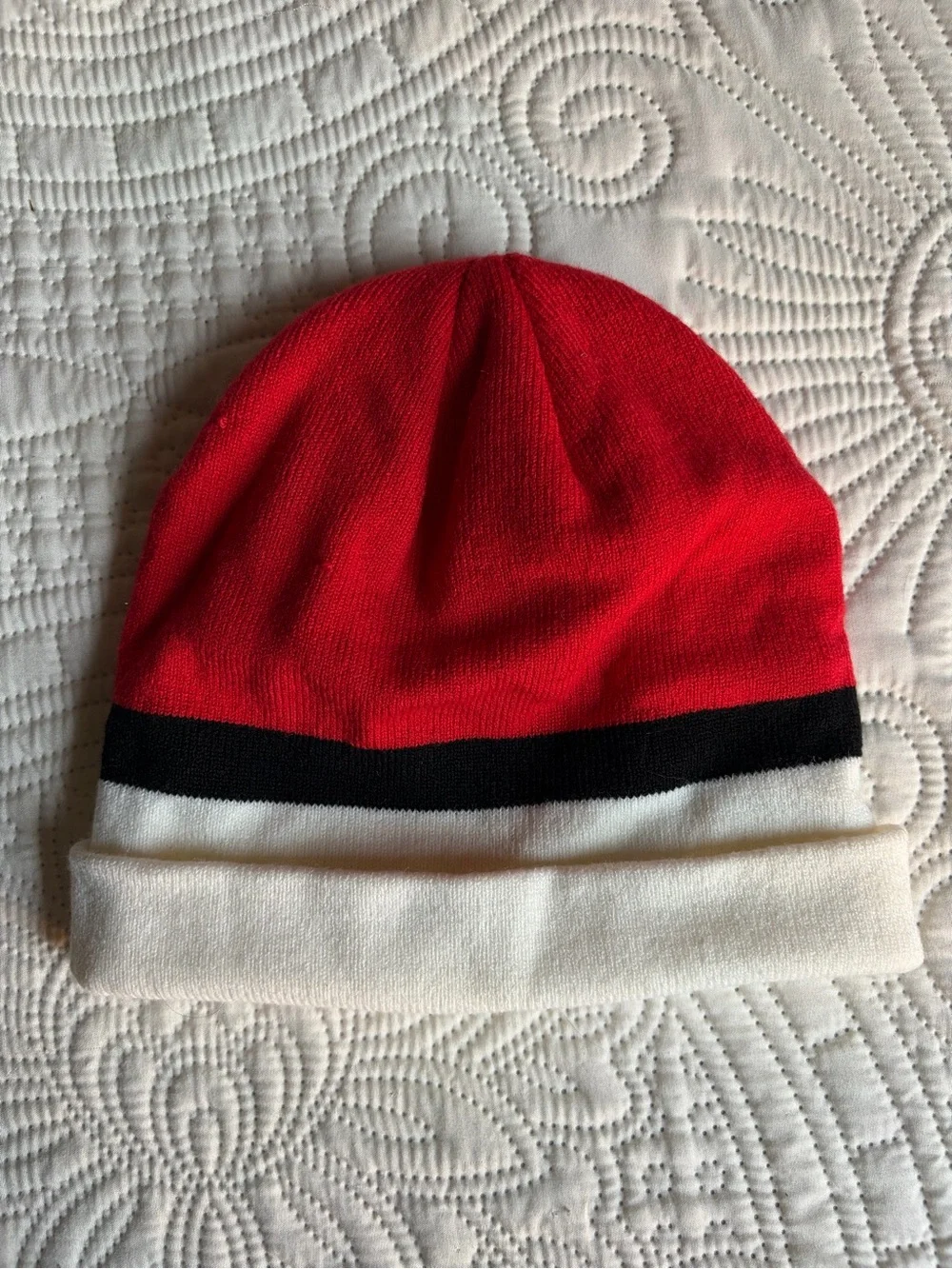 Pokémon Knit Pokéball Beanie